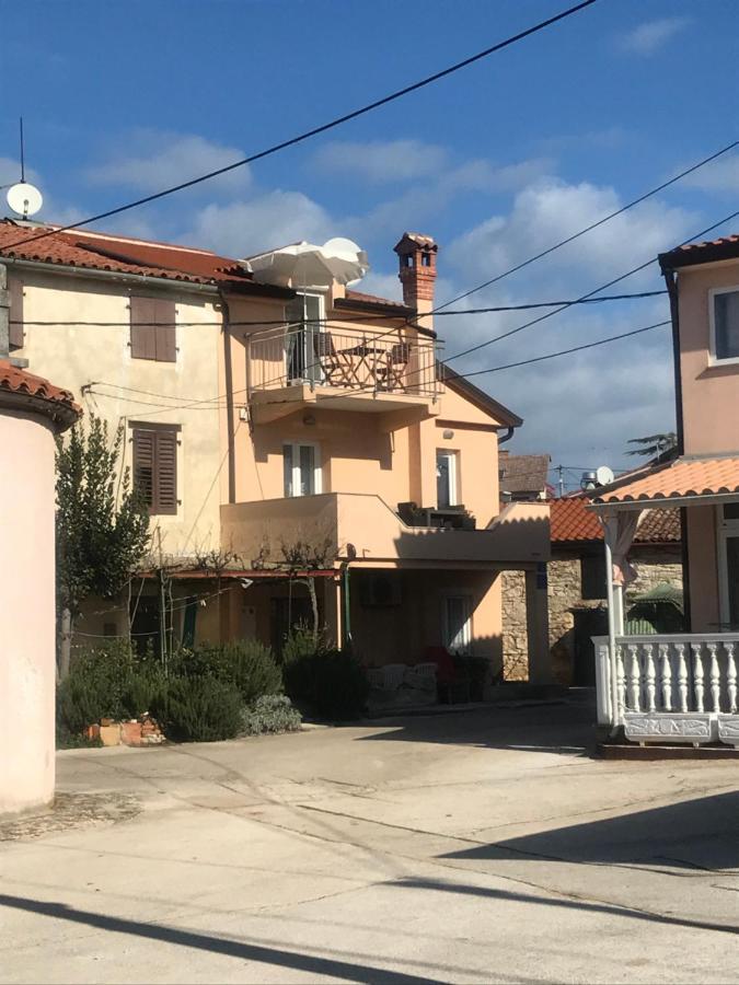 זמברטיה Apartman Voch מראה חיצוני תמונה